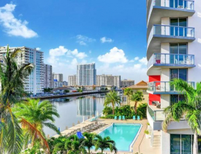 MODERN Resort Spectacular Apartment, Hallandale